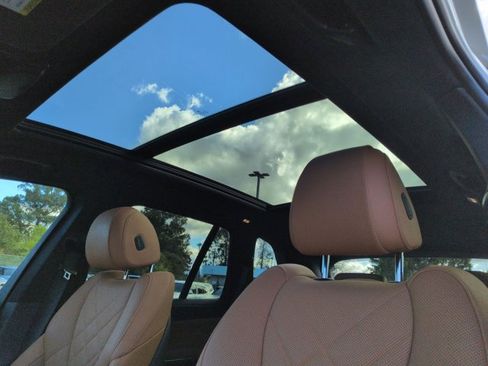 Certified 2023 BMW X5 sDrive40i w/ Climate Comfort Package image 16
