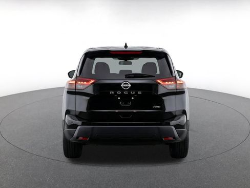 Used 2025 Nissan Rogue SV FWD image 8
