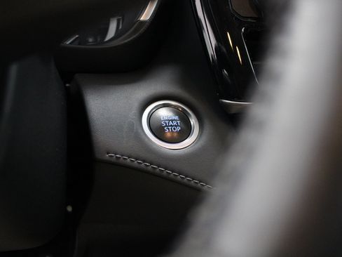 Used 2021 Toyota Highlander XLE image 34