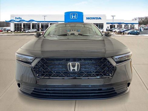 New 2025 Honda Accord SE image 8