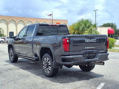 Used 2024 GMC Sierra 2500 Denali Ultimate AWD/4WD image 5