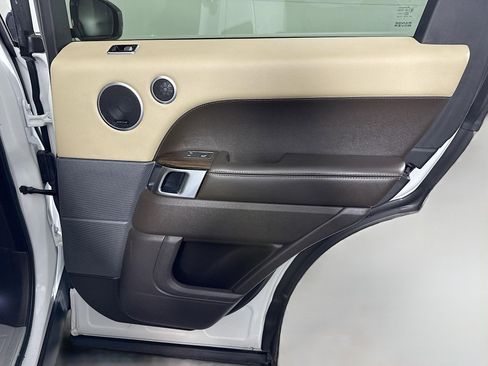 Used 2019 Land Rover Range Rover Sport HSE image 28