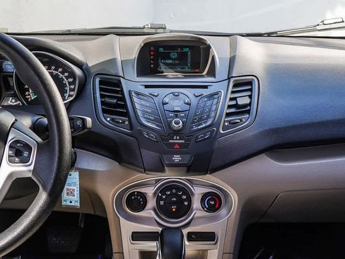 Used 2017 Ford Fiesta SE FWD image 13