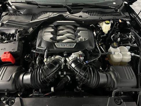 Used 2024 Ford Mustang GT Premium image 32