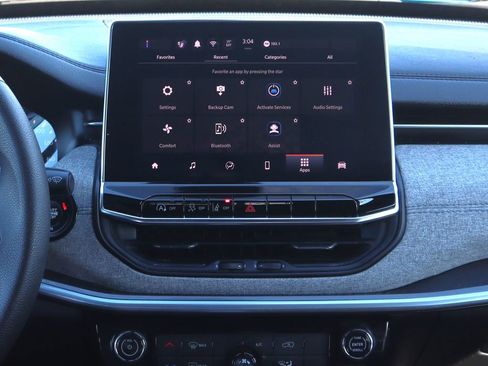 Used 2024 Jeep Compass Sport image 14