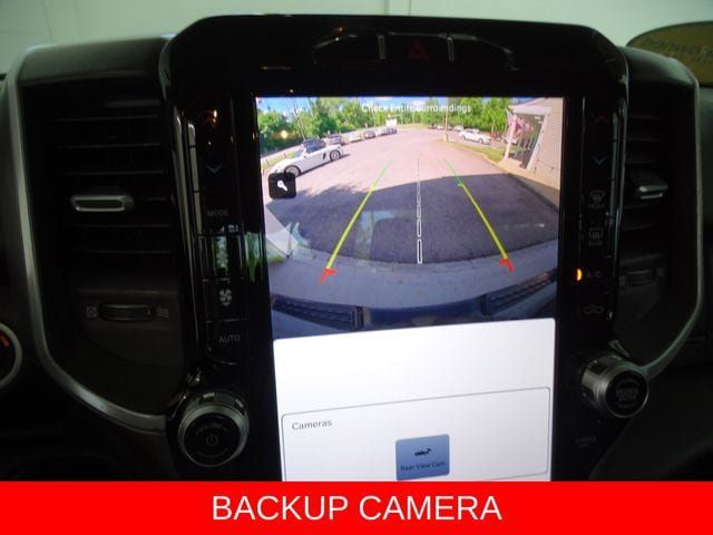Used 2023 RAM 1500 Big Horn AWD/4WD image 15