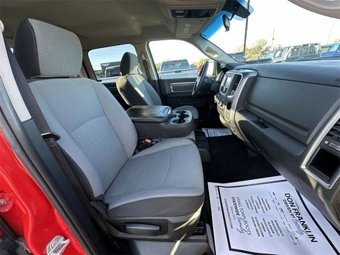 Used 2021 RAM 1500 Classic SLT image 23