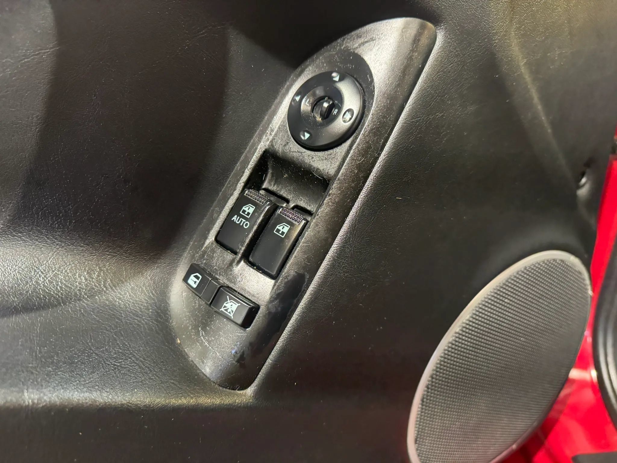 Used 2005 Hyundai Tiburon GT FWD image 9