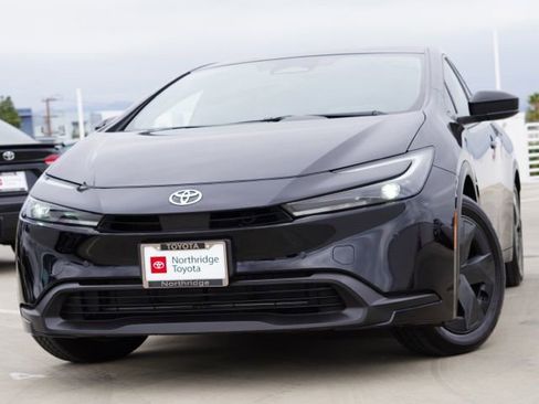 Used 2026 Toyota Prius LE FWD image 1