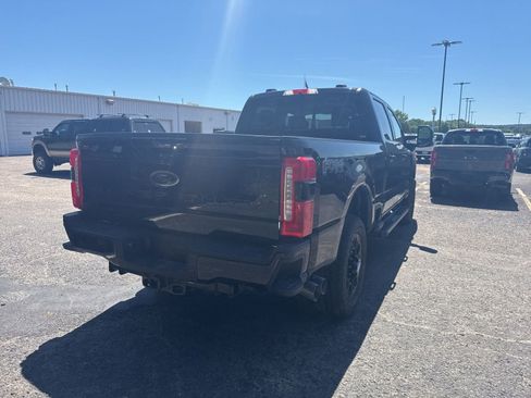 Used 2025 Ford F250 XLT w/ Black Appearance Package AWD/4WD image 7