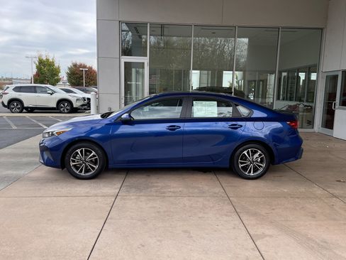 Used 2024 Kia Forte LXS w/ LXS Technology Package image 19