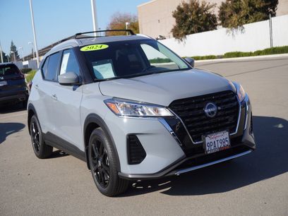 Used 2024 Nissan Kicks SV w/ Exterior Package