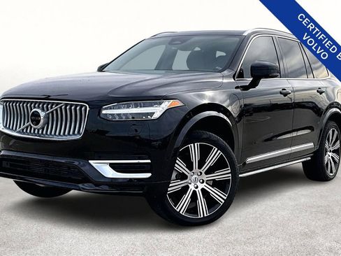 Used 2025 Volvo XC90 T8 Plus w/ Protection Package Premier image 15
