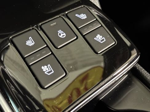 Used 2023 Kia Sportage SX image 31