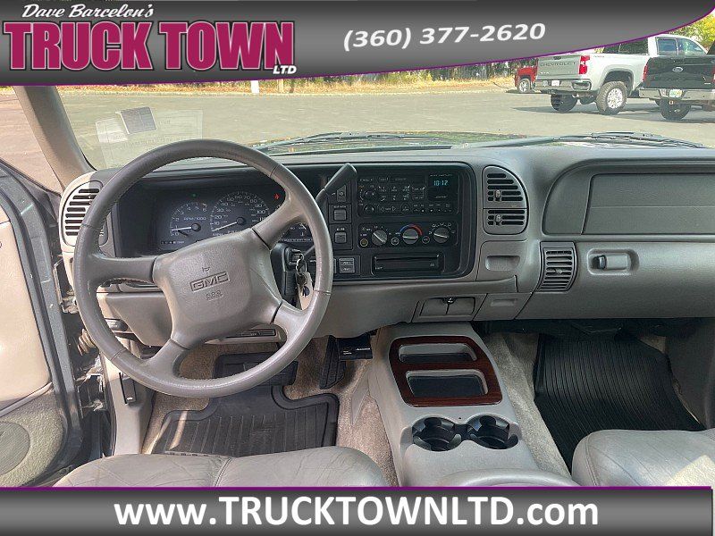 Used 1999 GMC Yukon Denali AWD/4WD image 15