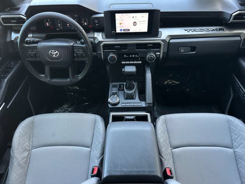 Used 2026 Toyota Tacoma SR5 AWD/4WD image 12