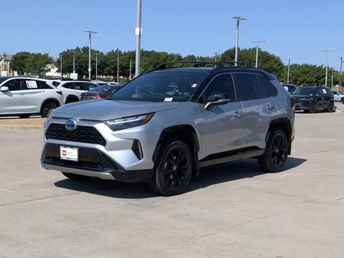 Used 2023 Toyota RAV4 XSE AWD/4WD image 10