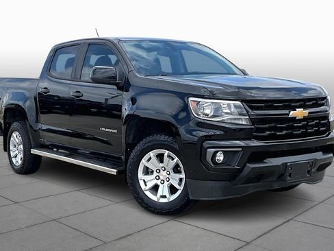 Used 2021 Chevrolet Colorado LT w/ LT Convenience Package image 3