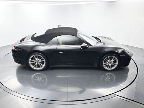Certified 2022 Porsche 911 Carrera image 40