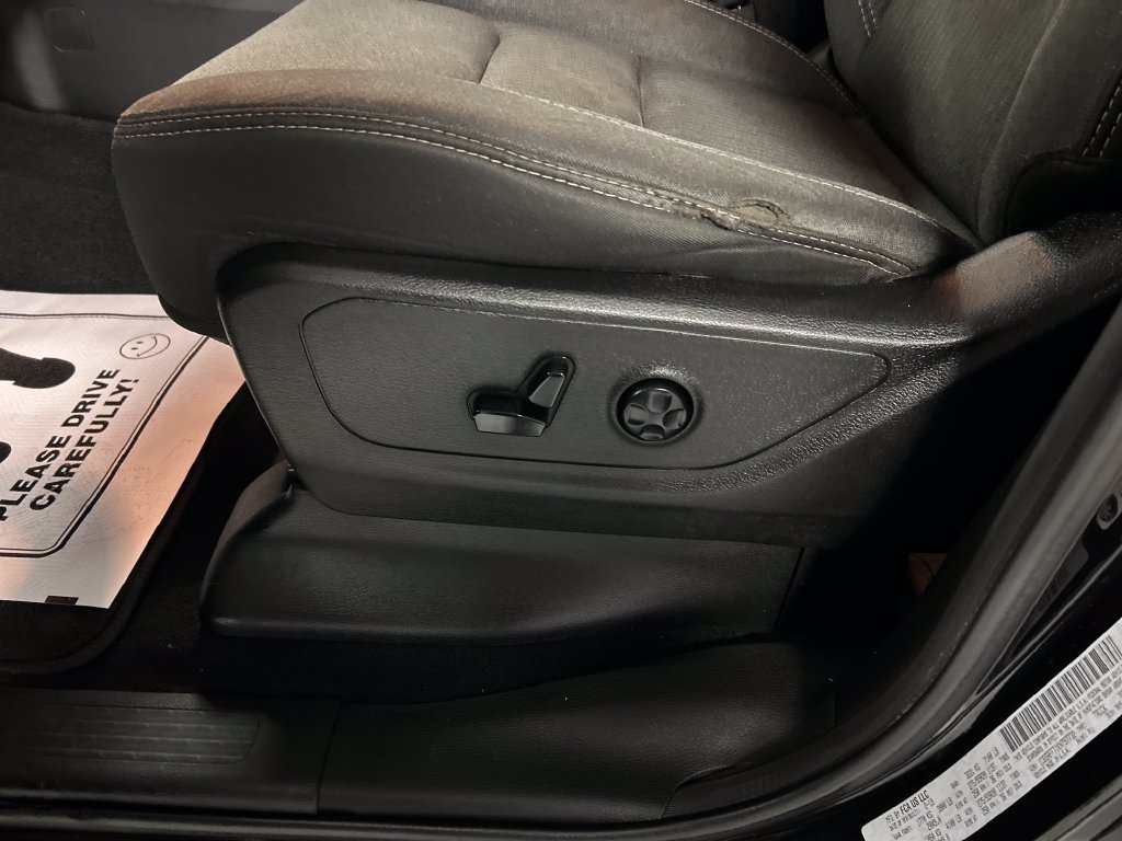 Used 2019 RAM 1500 Big Horn AWD/4WD image 13