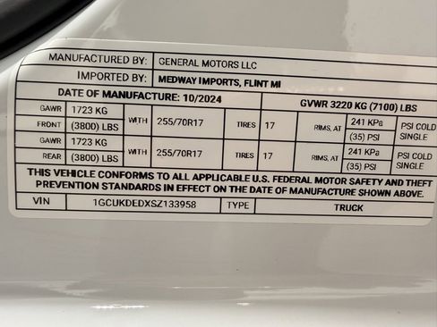 Used 2025 Chevrolet Silverado 1500 LT image 31