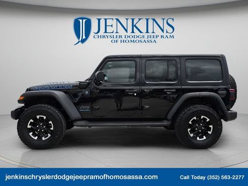 Used 2024 Jeep Wrangler Unlimited Rubicon 4xe AWD/4WD image 9