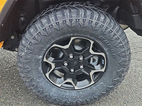 Used 2021 Jeep Wrangler Unlimited Rubicon 4xe w/ Steel Bumper Group image 8