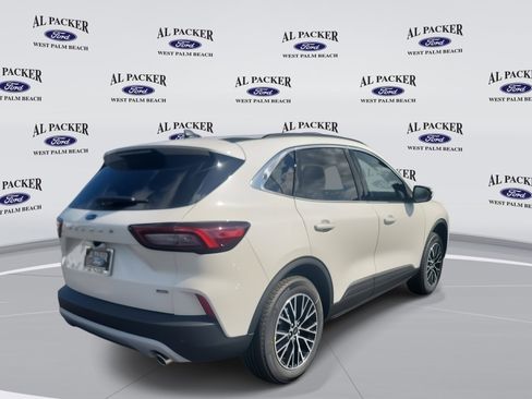 New 2026 Ford Escape SE image 5