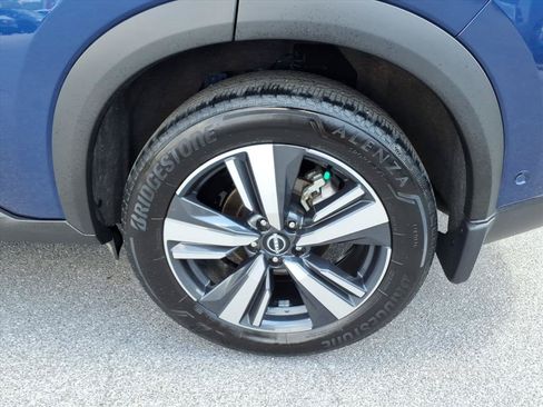 Certified 2023 Nissan Rogue SL w/ SL Premium Package FWD image 4