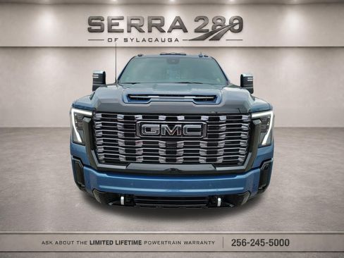 Used 2025 GMC Sierra 2500 Denali Ultimate AWD/4WD image 2
