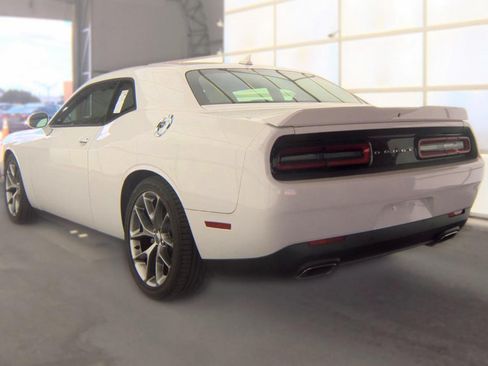 Used 2019 Dodge Challenger GT w/ Plus Package RWD image 6