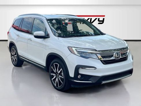 Used 2022 Honda Pilot Touring image 1