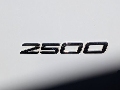 Used 2019 Mercedes-Benz Sprinter 144 image 32