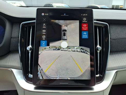 New 2026 Volvo XC90 B6 Ultra w/ Protection Package Premier AWD/4WD image 15