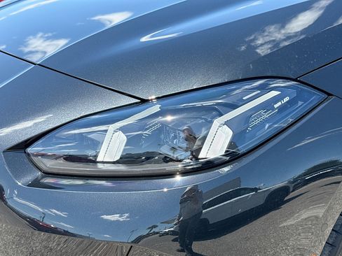 New 2026 BMW 228i xDrive w/ Technology Package AWD/4WD image 9