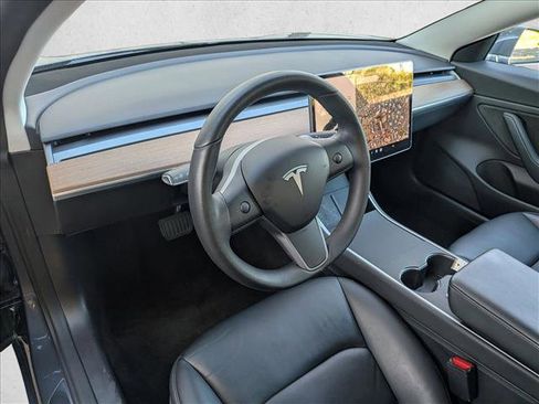 Used 2020 Tesla Model 3 Performance image 10
