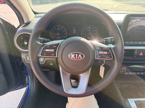 Used 2019 Kia Forte LXS FWD image 15