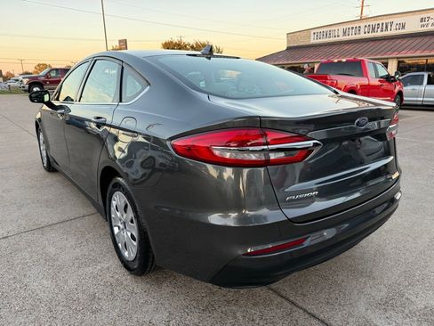 Used 2020 Ford Fusion S image 5