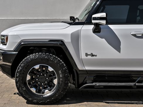 Used 2022 GMC Hummer EV Edition 1 w/ LPO, Illumination Package AWD/4WD image 14
