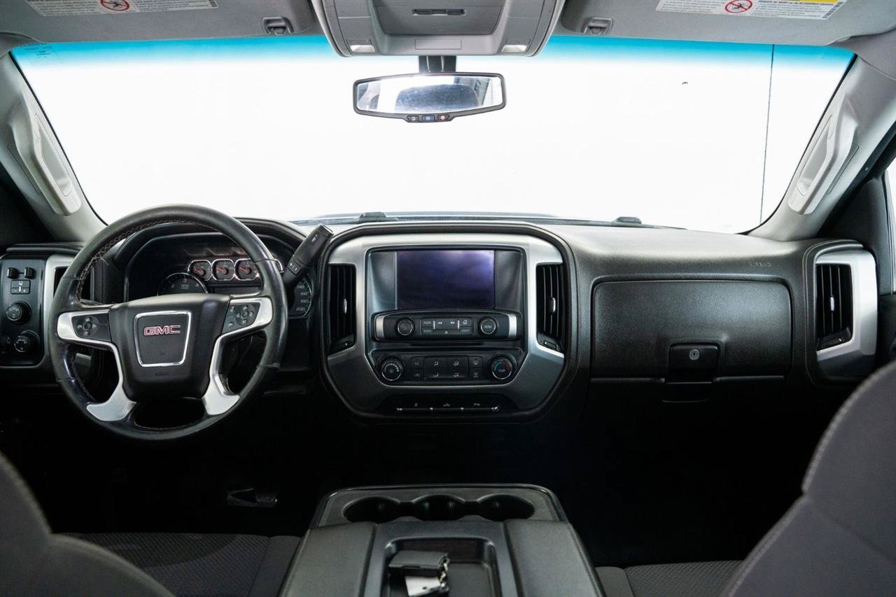 Used 2018 GMC Sierra 2500 SLE AWD/4WD image 13