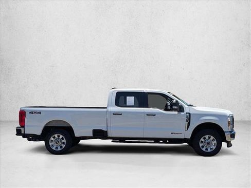 Used 2024 Ford F250 XLT AWD/4WD image 4