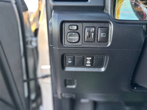 Used 2020 Toyota 4Runner Limited AWD/4WD image 14