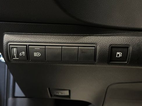 Used 2026 Toyota Corolla LE FWD image 18