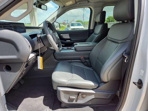 New 2026 Ford Expedition Active RWD image 11