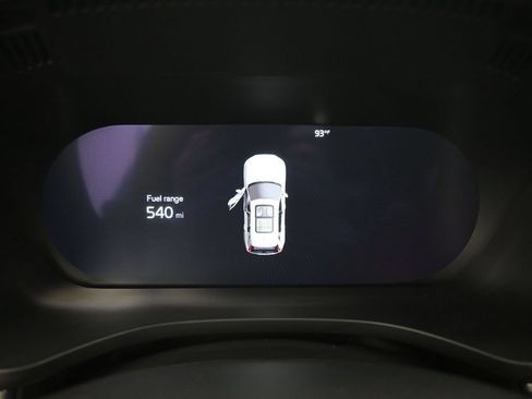 Certified 2023 Volvo XC60 B5 Ultimate w/ Climate Package AWD/4WD image 12