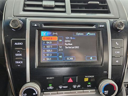 Used 2012 Toyota Camry SE FWD image 40