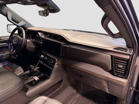 Used 2024 GMC Sierra 1500 AT4 w/ Technology Package image 27