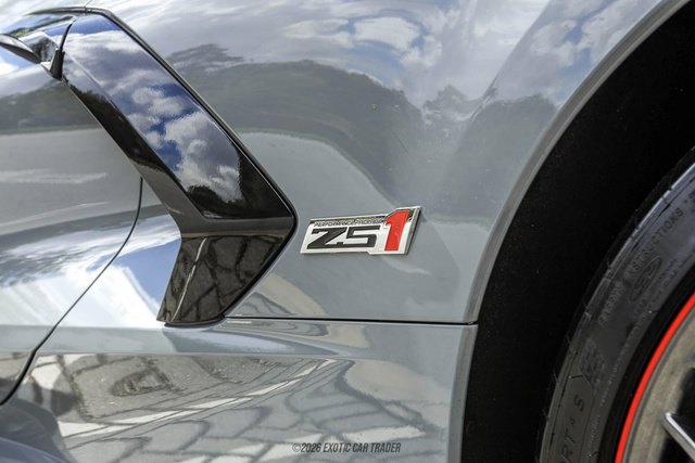Used 2025 Chevrolet Corvette Stingray Premium Cpe w/ Z51 Performance Package RWD image 58