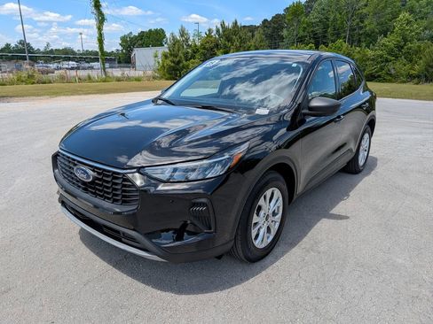 Certified 2025 Ford Escape Active FWD image 5