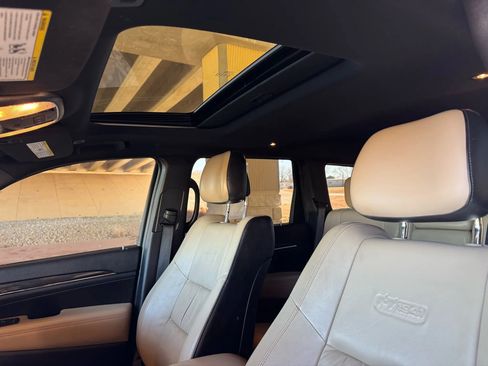 Used 2017 Jeep Grand Cherokee Limited 75th Anniversary image 18